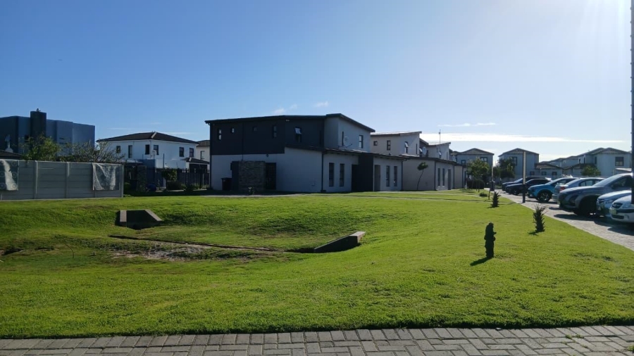 3 Bedroom Property for Sale in Parklands North Western Cape